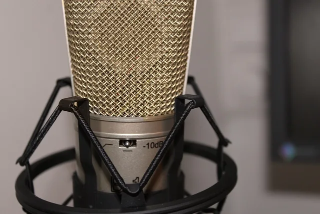 microphone, micro, music, recording, metallic, music studio, music recording, to speak, grid. Voiceover content formats: a grounded overview