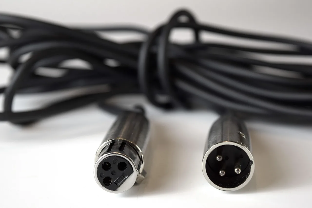 cable, mic cable, xlr, microphone cable, plugs, connection, connector, gray microphone, xlr, xlr, xlr, xlr, xlr. 5 questions Seattle and Nashville narrators ask about audiobook and podcast contracts